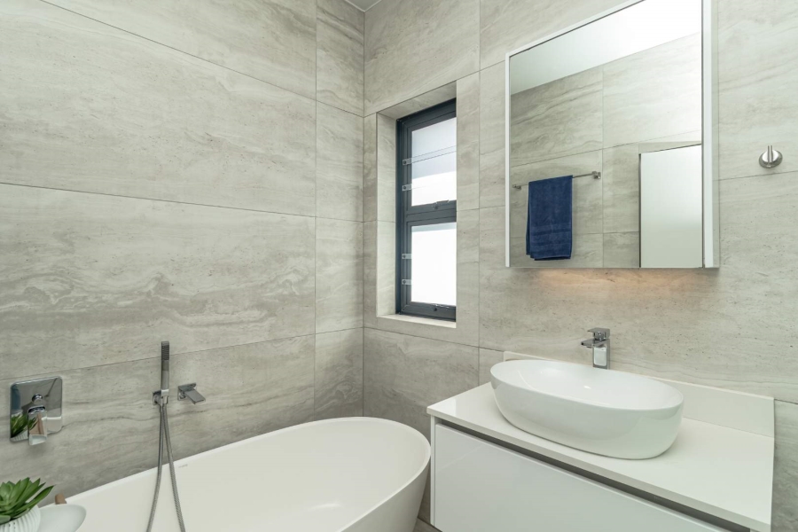 4 Bedroom Property for Sale in Hartenbos Central Western Cape